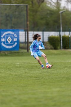 Bild 76 - wBJ Hamburger SV - Eimsbuettler TV : Ergebnis: 4:0